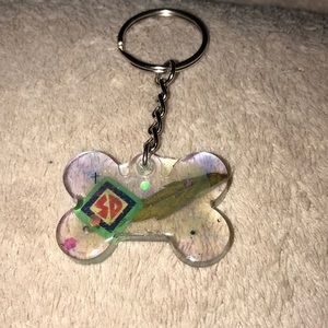 Custom epoxy Scooby-Doo keychain with my favorite leaf bone 🦴 shaped